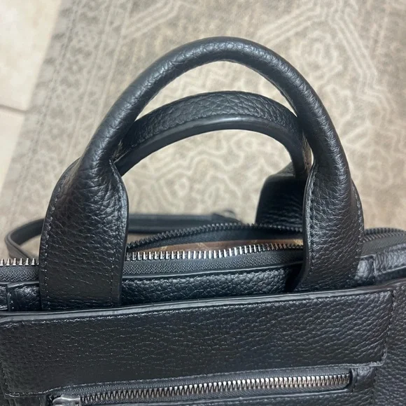 Wrangler Black Pebbled Leather Backpack with Tan Logo Patch - Picture 5 of 7